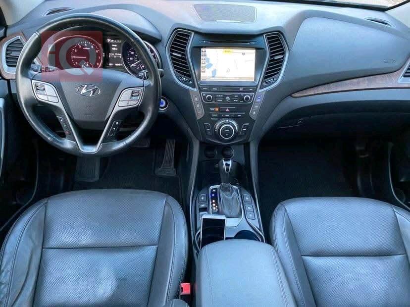 https://cdn.iqcars.io1000062432_out.jpg